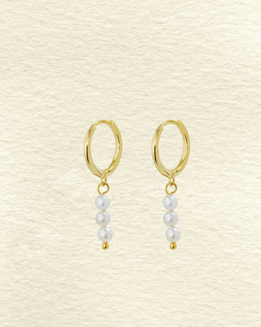 Luna Pearl Huggies Earring